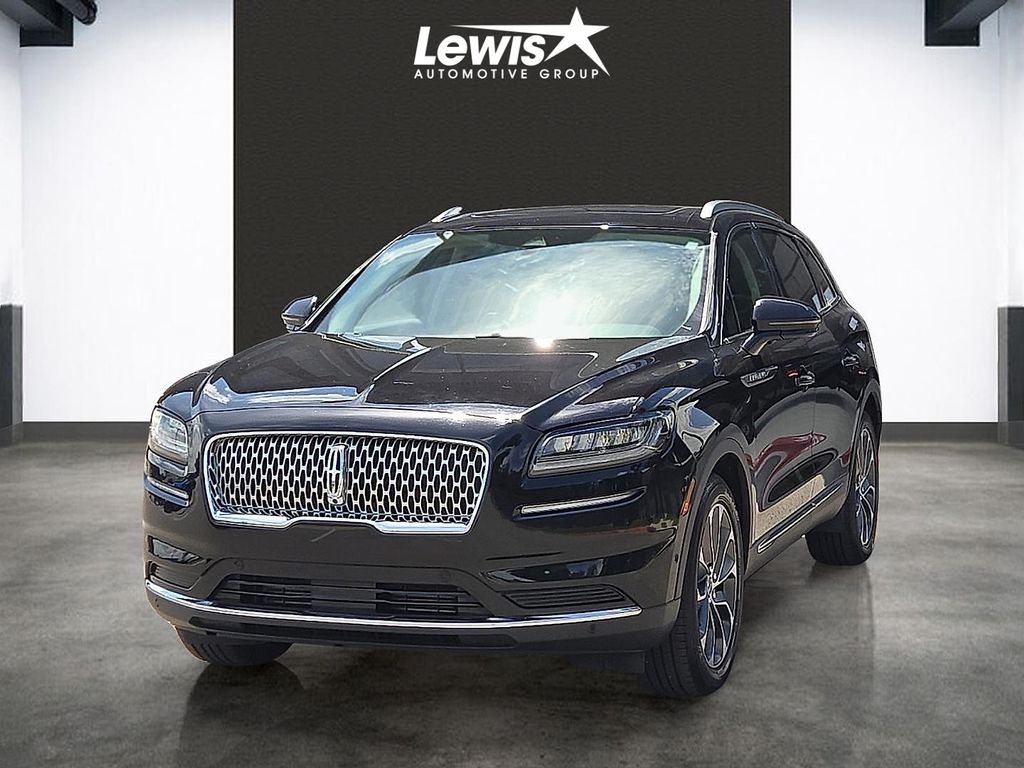 2023 Lincoln Nautilus Reserve FWD's photo