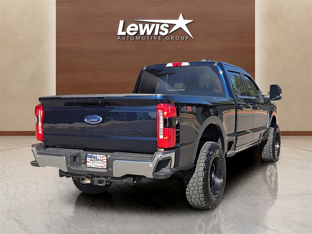 Used 2023 Ford F-250SD Lariat Truck Crew Cab