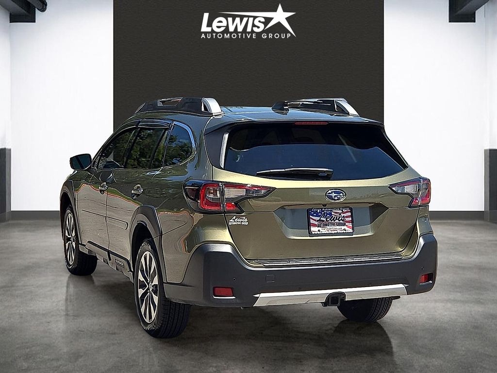 Used 2025 Subaru Outback Touring XT SUV