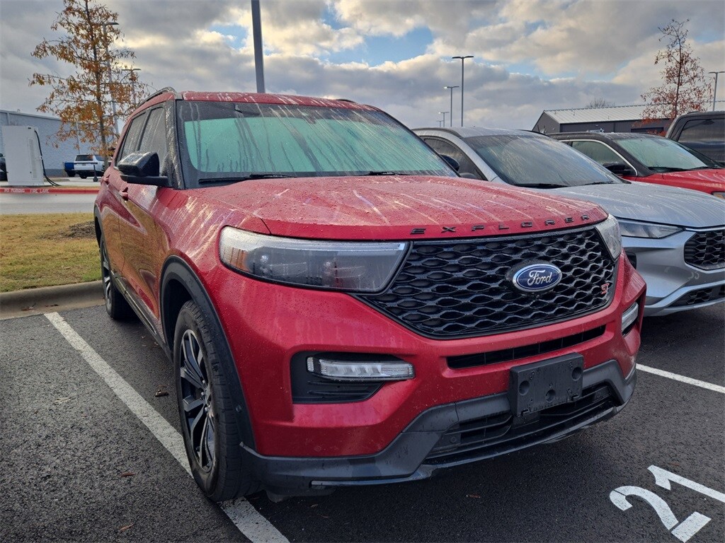 2020 Ford Explorer ST photo 4