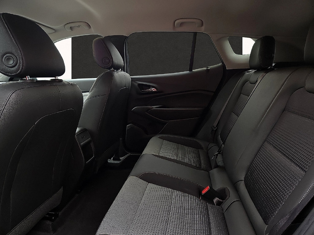 2025 Chevrolet Trax LT - Photo 9