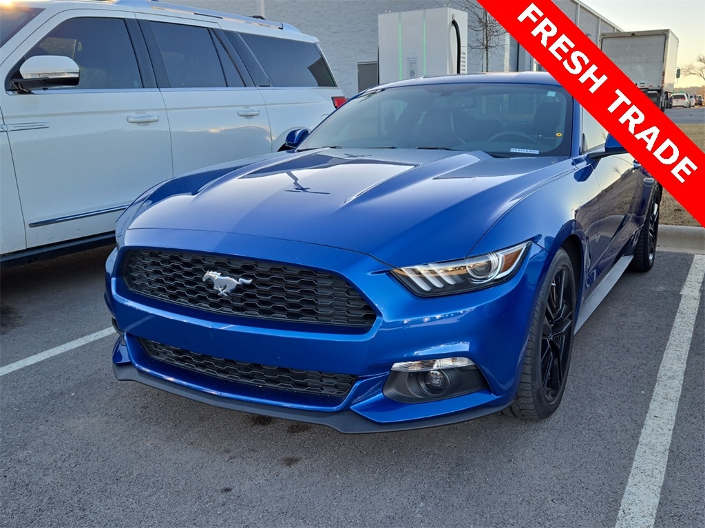 2017 Ford Mustang EcoBoost Premium's photo