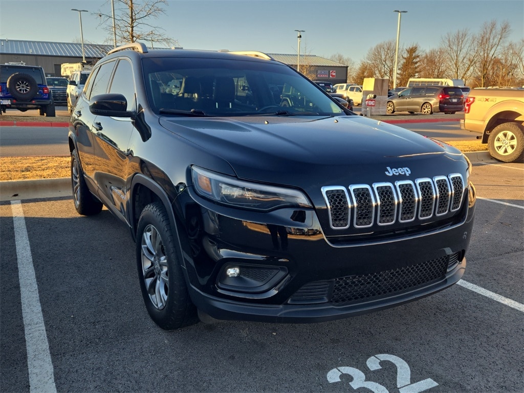 Used 2019 Jeep Cherokee Latitude Plus SUV