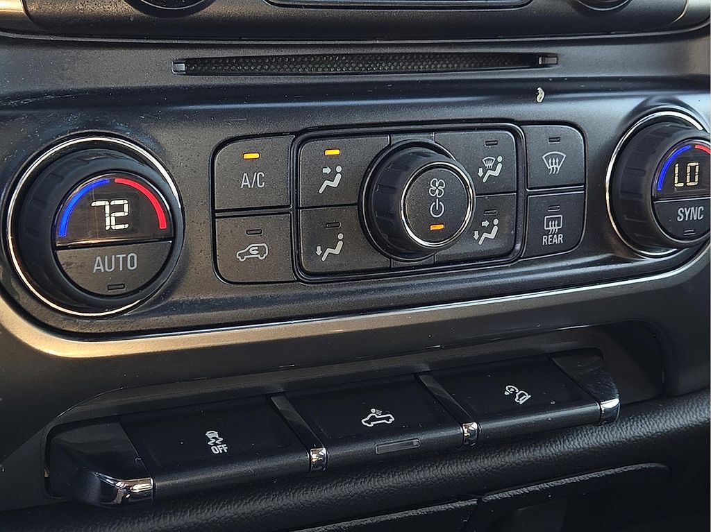 2017 Chevrolet Silverado 1500 LT Z71 - Photo 13