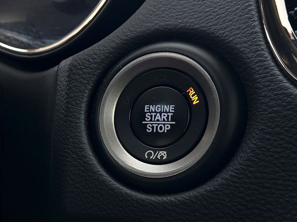 2019 Dodge Durango R/T - Photo 17