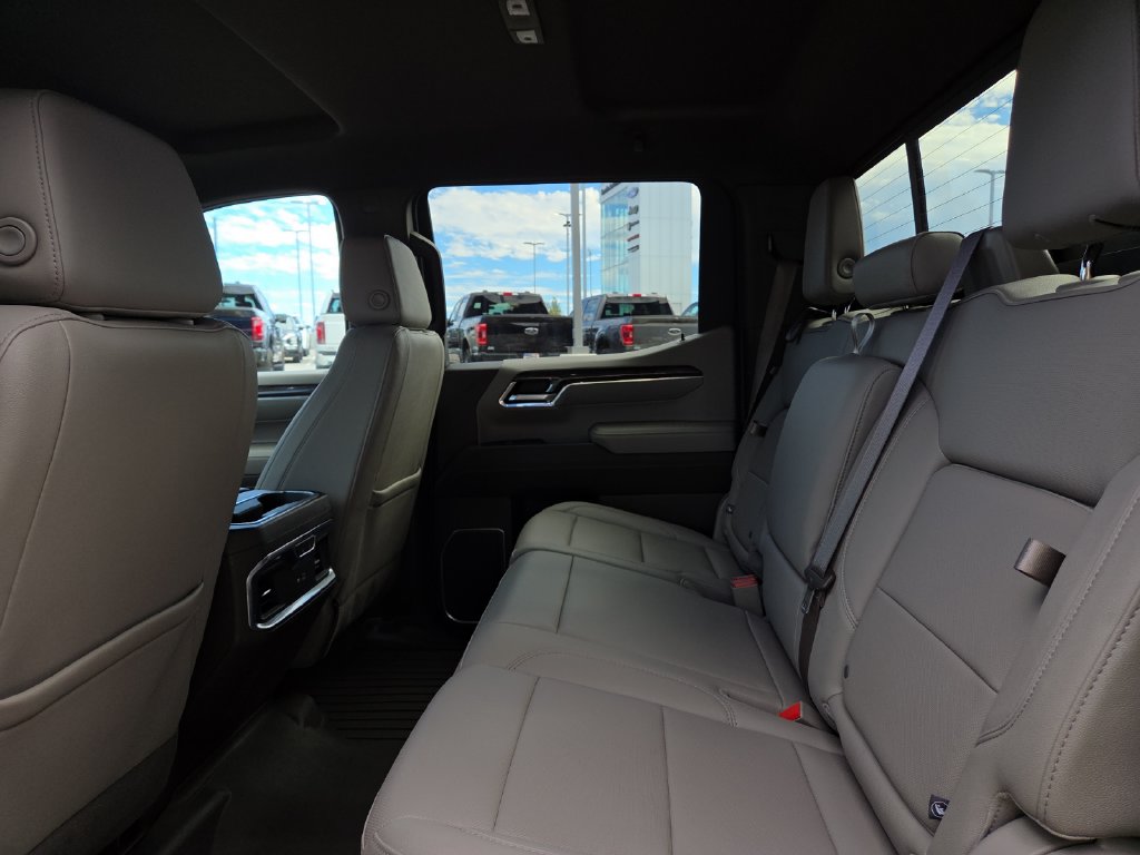 2023 Chevrolet Silverado 1500 LTZ - Photo 8