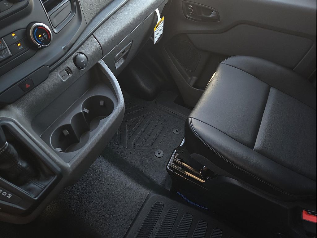 2025 Ford Transit Van Base - Photo 20