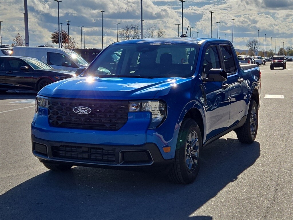 New 2025 Ford Maverick XLT Truck SuperCrew