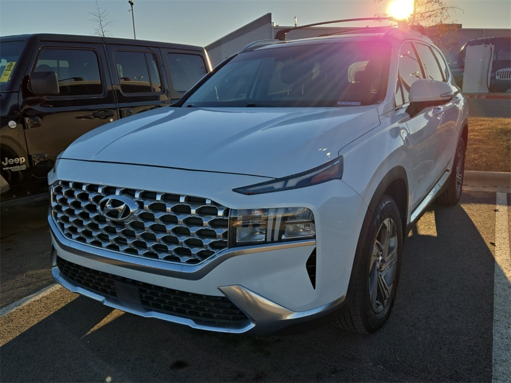 2022 Hyundai Santa Fe SEL's photo