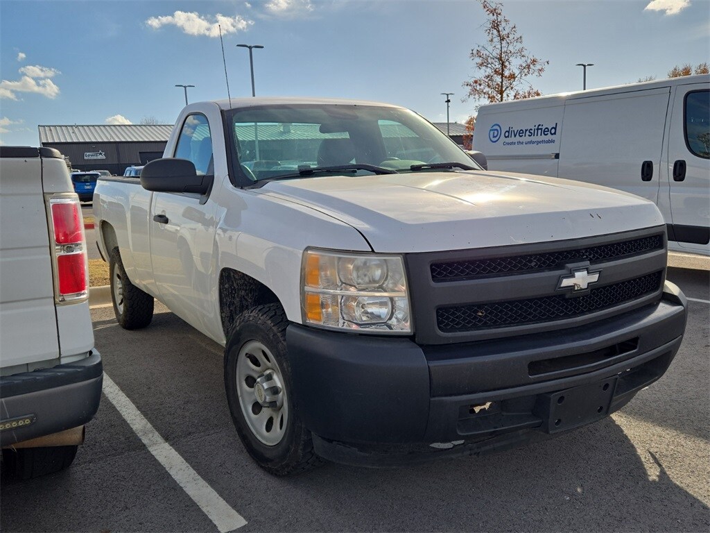 2011 Chevrolet Silverado 1500 Work Truck photo 3