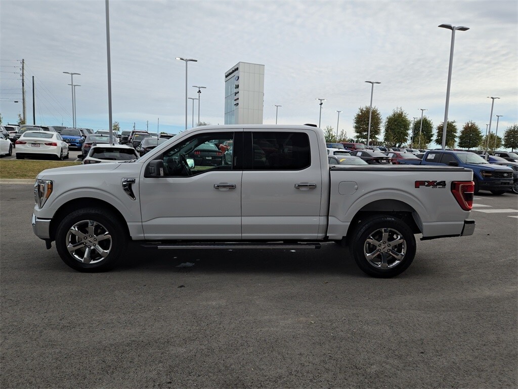 2021 Ford F-150 XLT photo 2