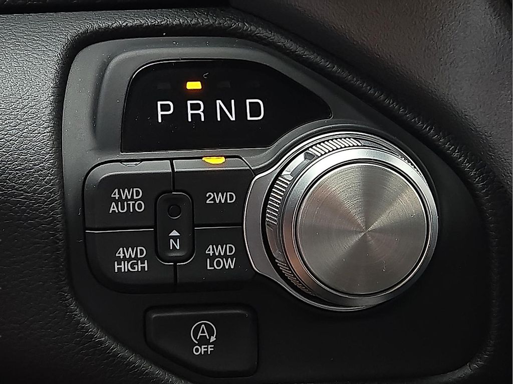 2025 RAM Ram 1500 Pickup Laramie - Photo 15