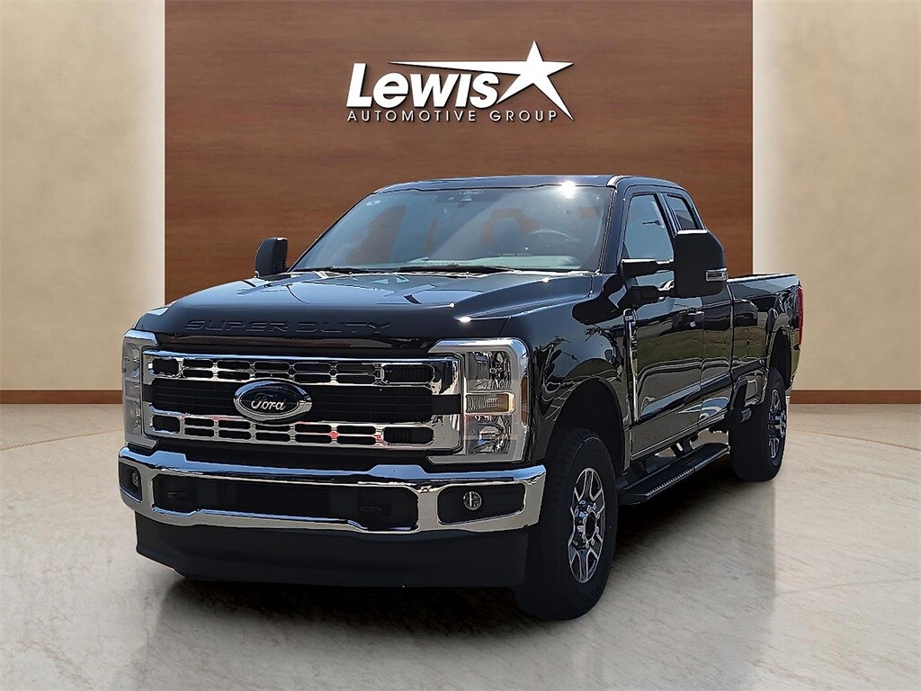 2025 Ford F-350 photo 2