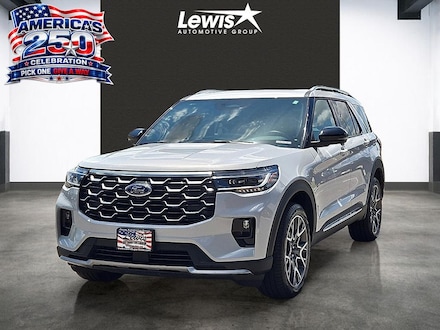 2025 Ford Explorer Platinum SUV