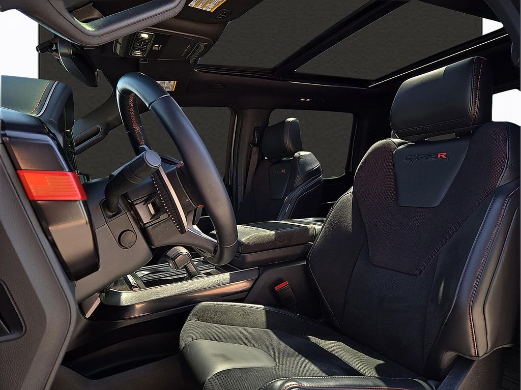 2024 Ford F-150 Raptor - Photo 12