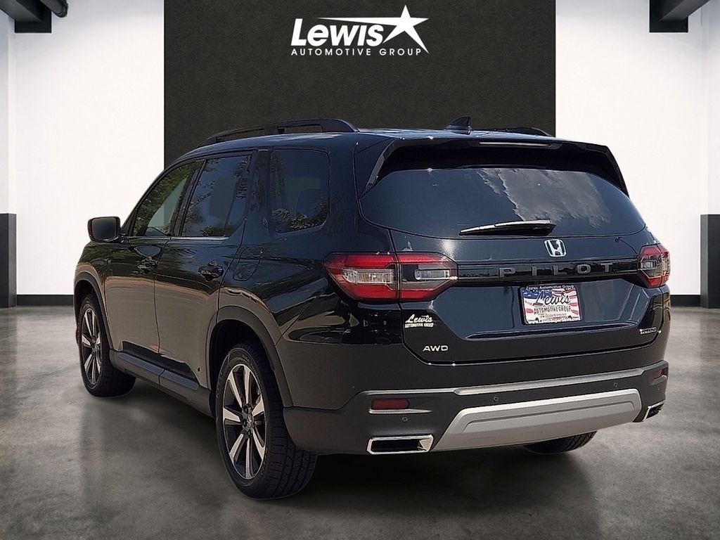 Used 2024 Honda Pilot Touring SUV