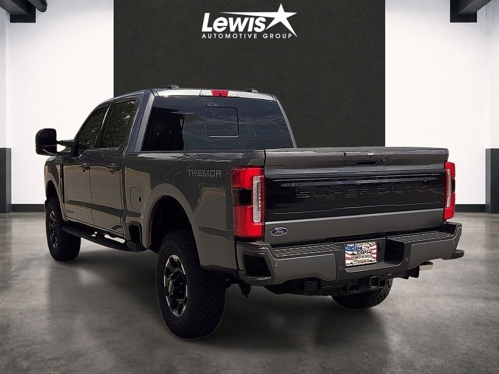 New 2026 Ford F-250SD Platinum Truck Crew Cab