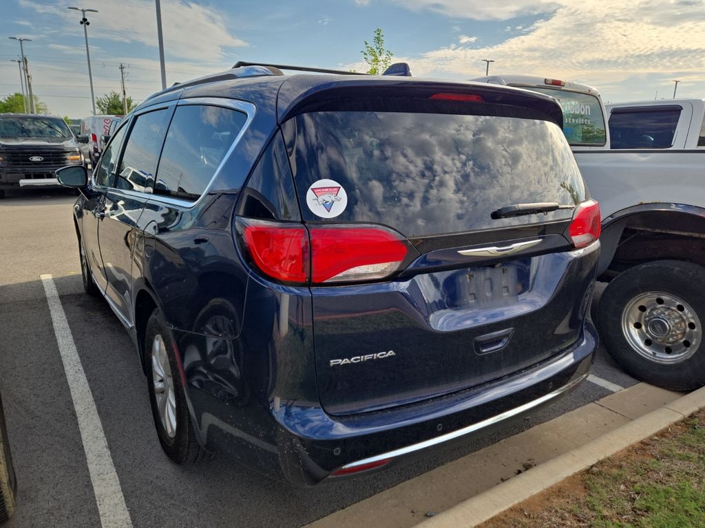 Used 2018 Chrysler Pacifica Touring L Van