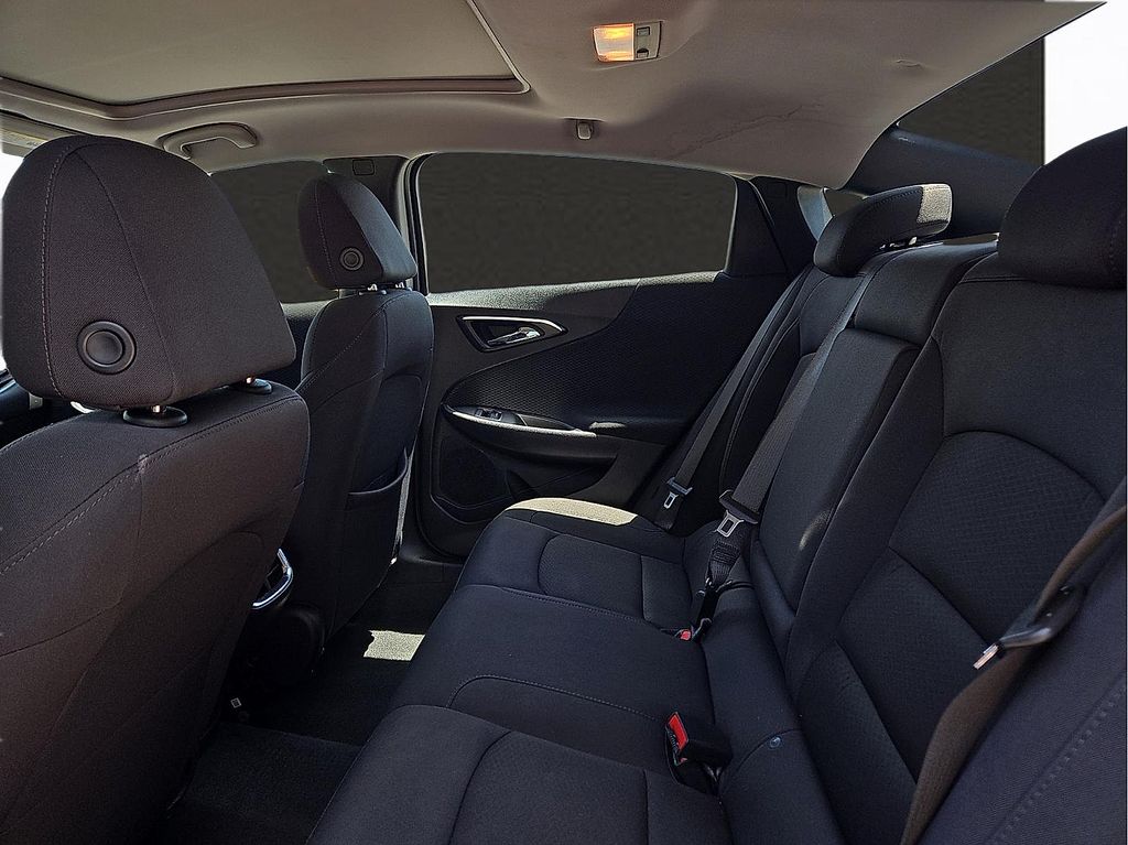 2023 Chevrolet Malibu 1LT - Photo 9