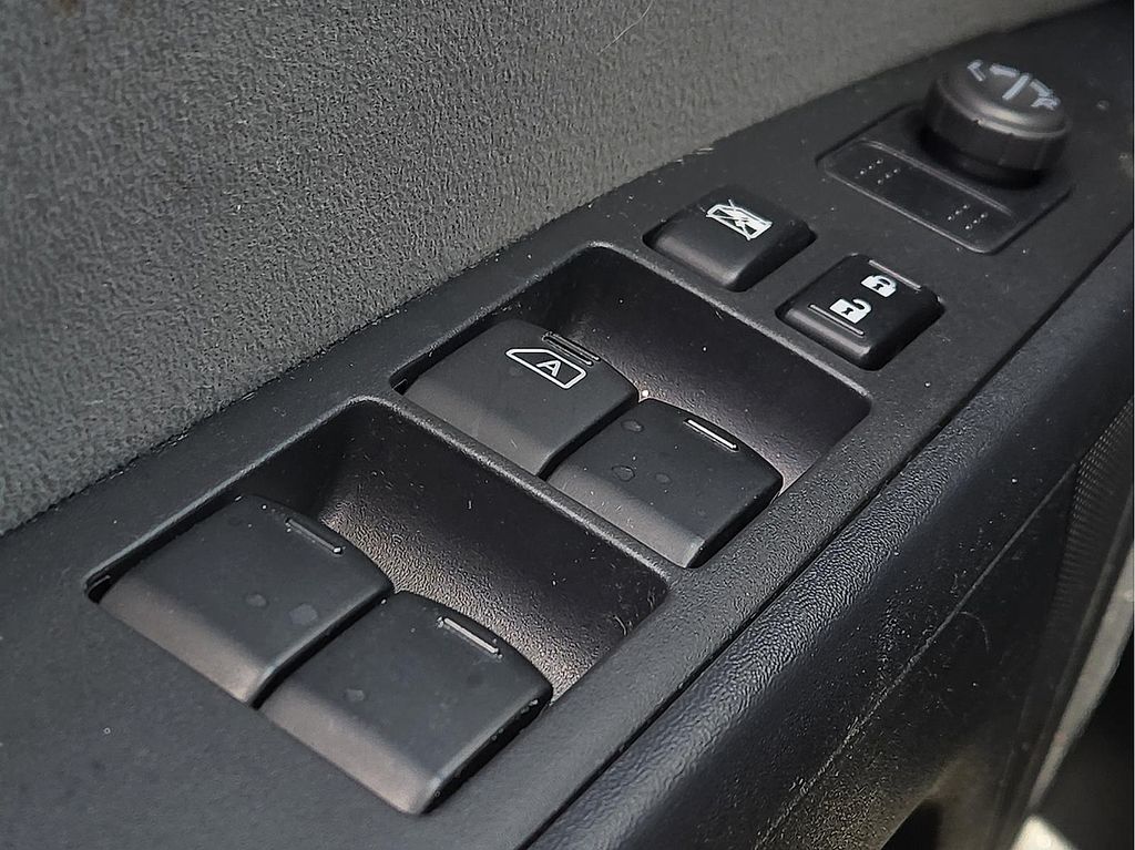 2011 Nissan Sentra S - Photo 14