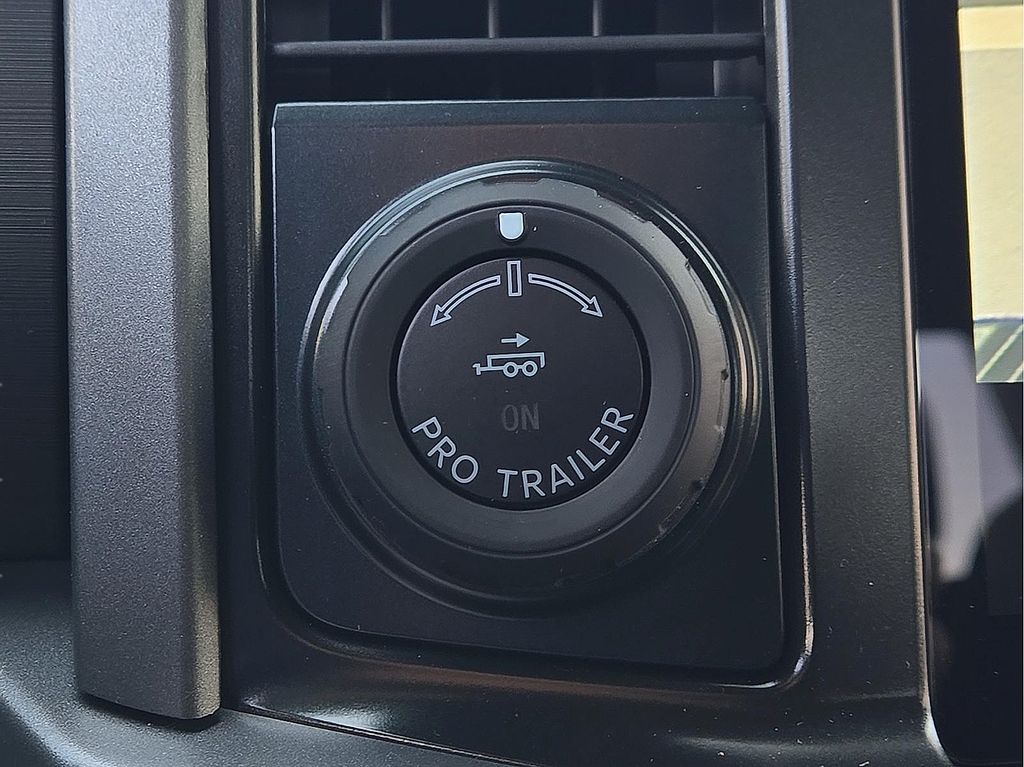 2026 Ford F-150 XLT - Photo 14