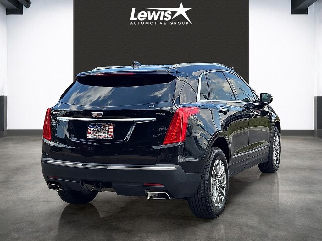 Used 2017 Cadillac XT5 Luxury SUV