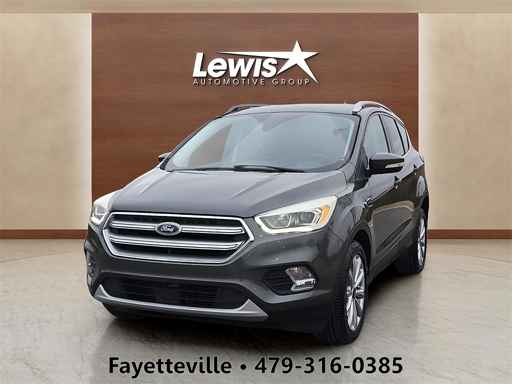 2017 Ford Escape Titanium's photo