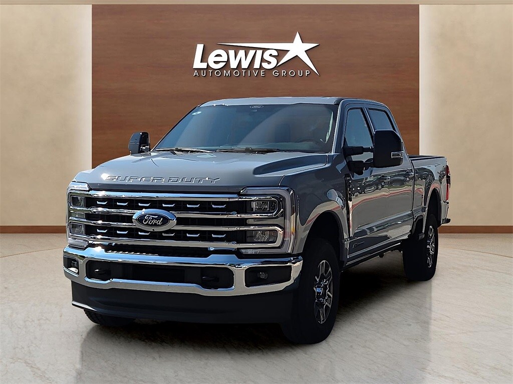 2026 Ford F-250 Lariat photo 2