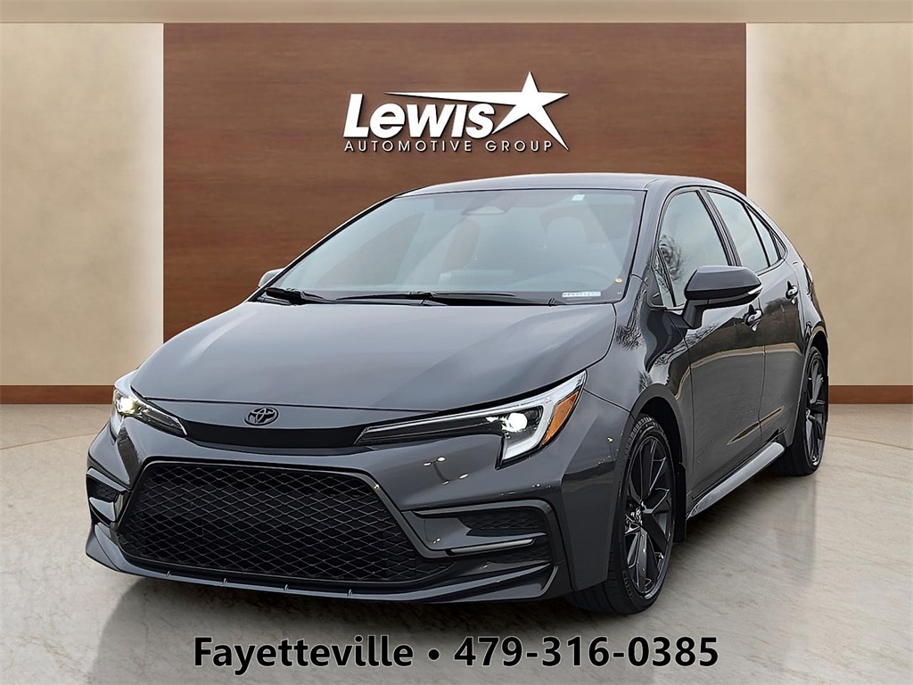 2024 Toyota Corolla SE's photo