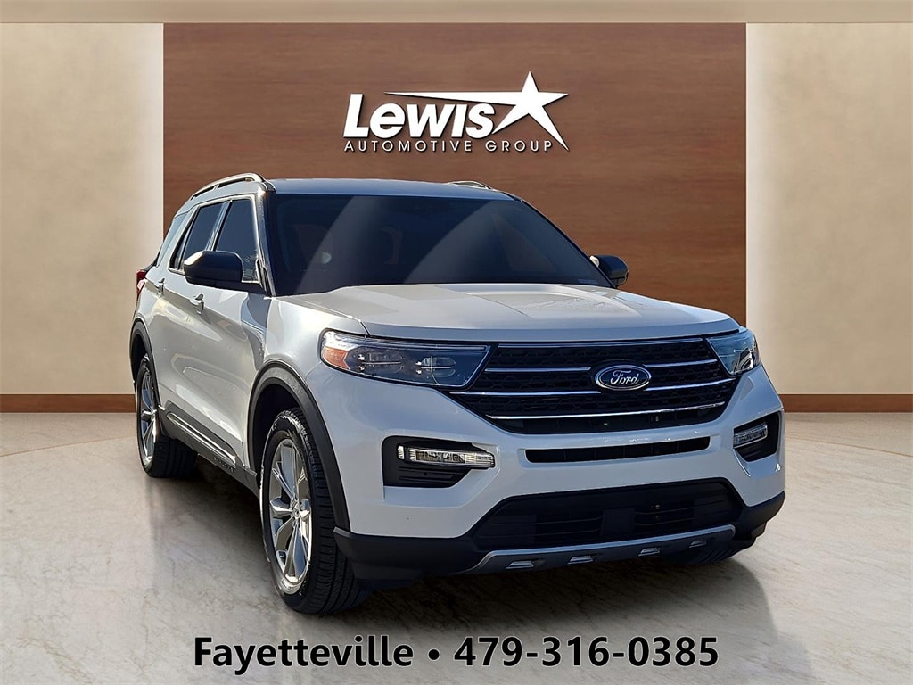 2022 Ford Explorer XLT's photo