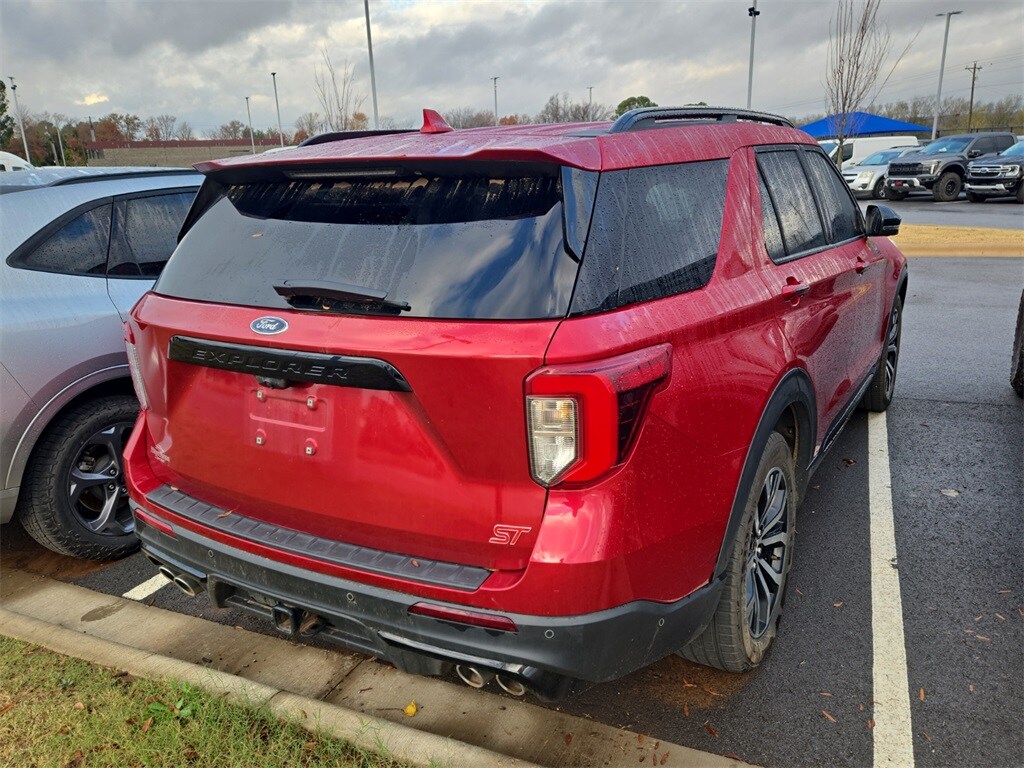 2020 Ford Explorer ST photo 3