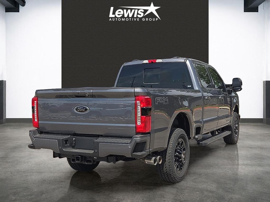 New 2026 Ford F-250SD Lariat Truck Crew Cab
