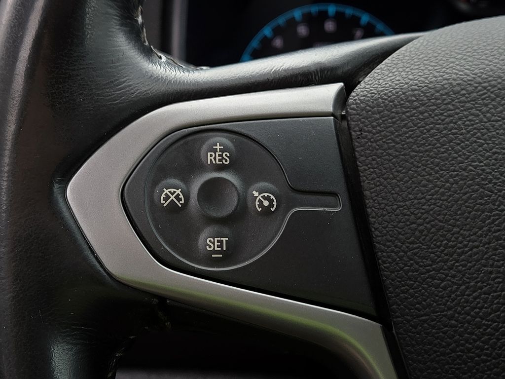 2017 Chevrolet Colorado LT - Photo 17
