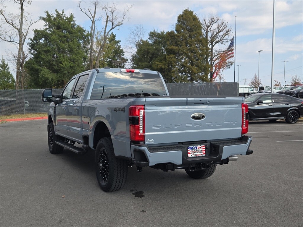 2026 Ford F-250 Lariat photo 3
