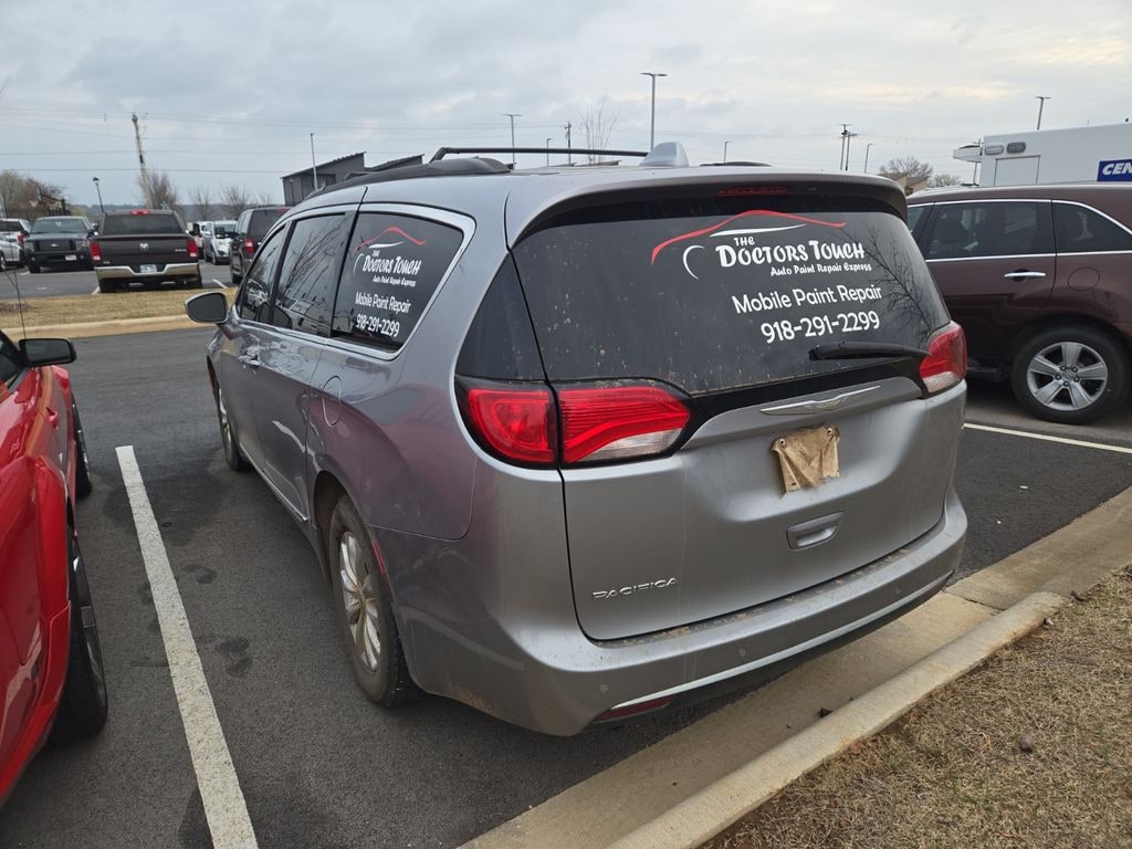 Used 2017 Chrysler Pacifica Touring L Van