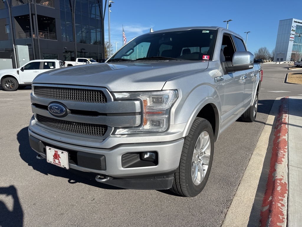 2018 Ford F-150 Platinum's photo