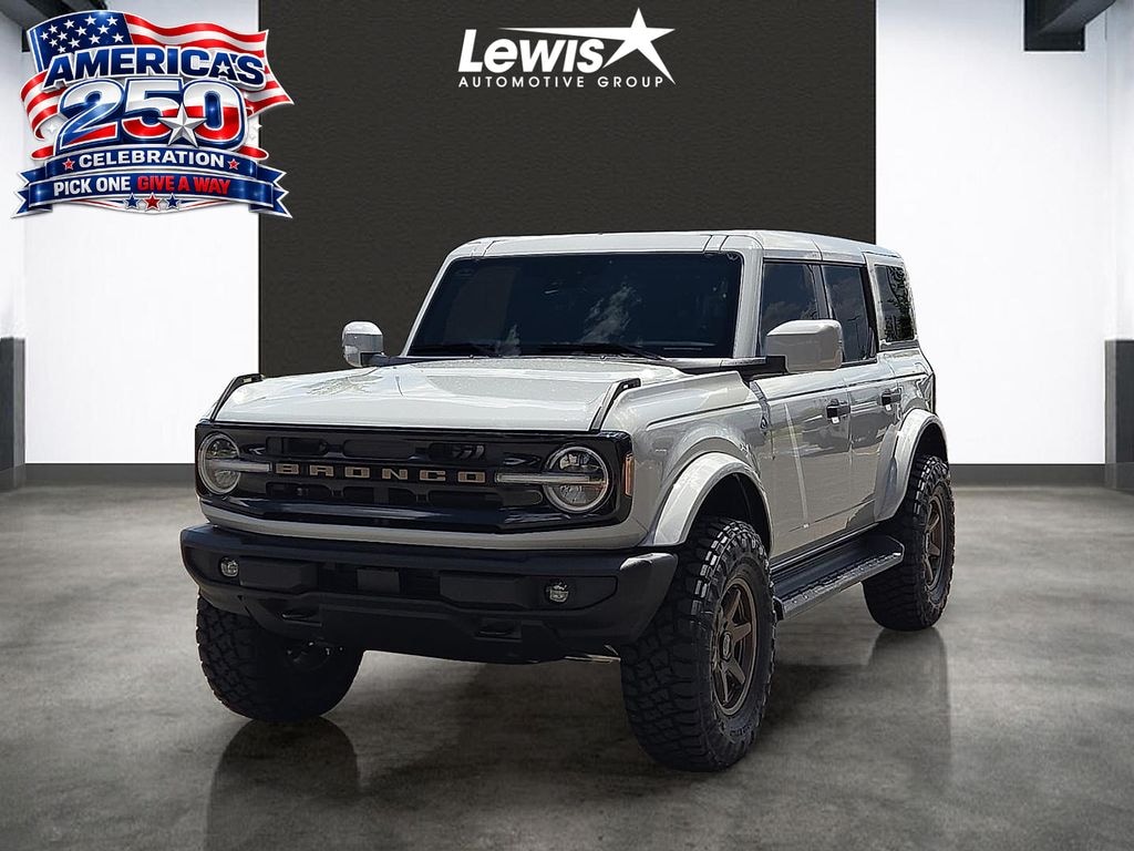 New 2026 Ford Bronco Outer Banks SUV
