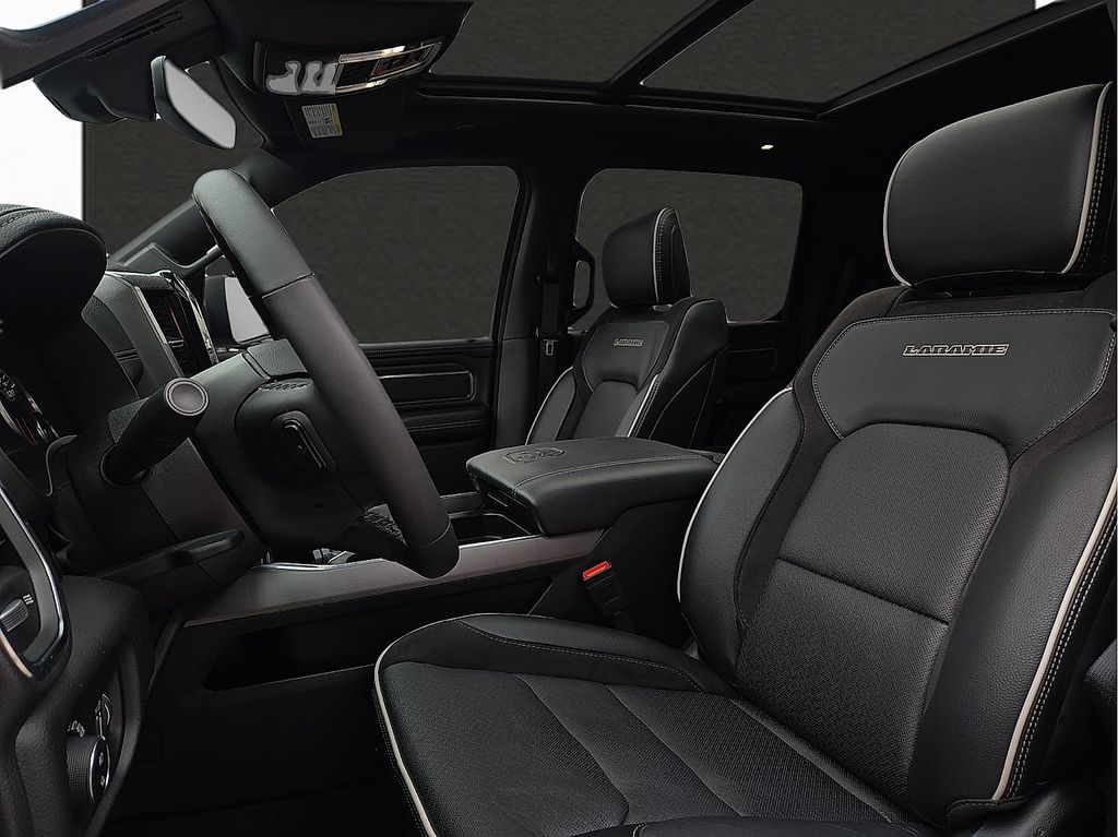 2025 RAM Ram 1500 Pickup Laramie - Photo 12
