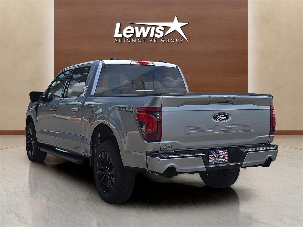 2025 Ford F-150 XLT photo 3