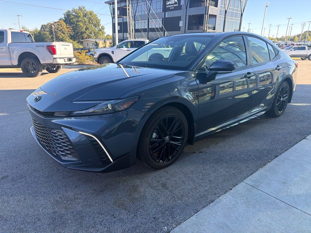 Used 2026 Toyota Camry SE Sedan