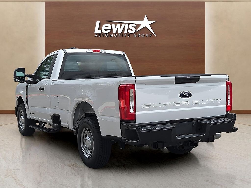 New 2025 Ford F-250SD XL Truck Regular Cab