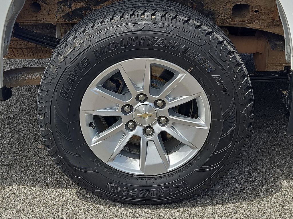 2023 Chevrolet Silverado 1500 LT - Photo 7