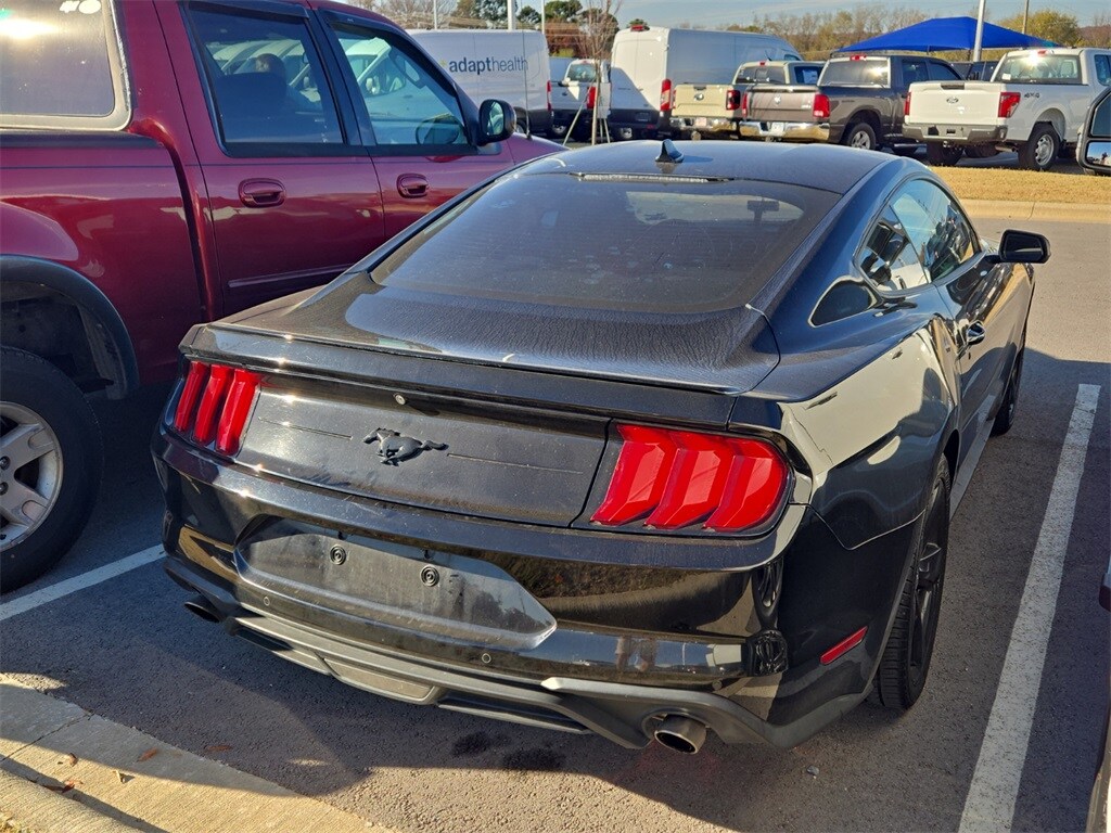 2021 Ford Mustang EcoBoost photo 3