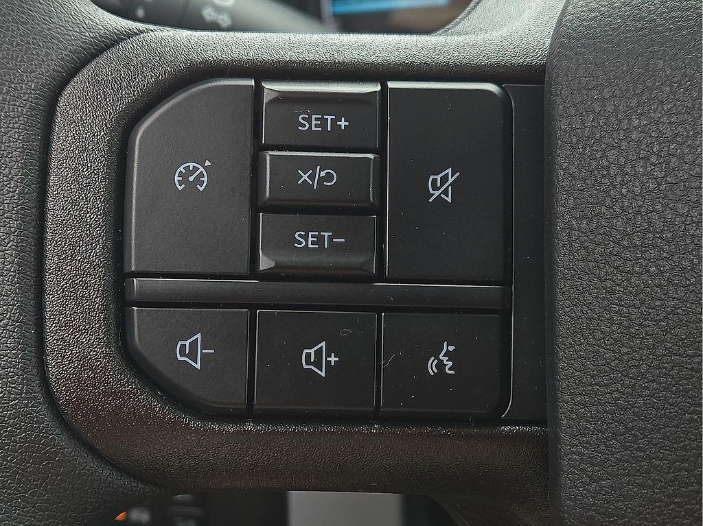 2025 Ford F-350 Super Duty XL - Photo 17