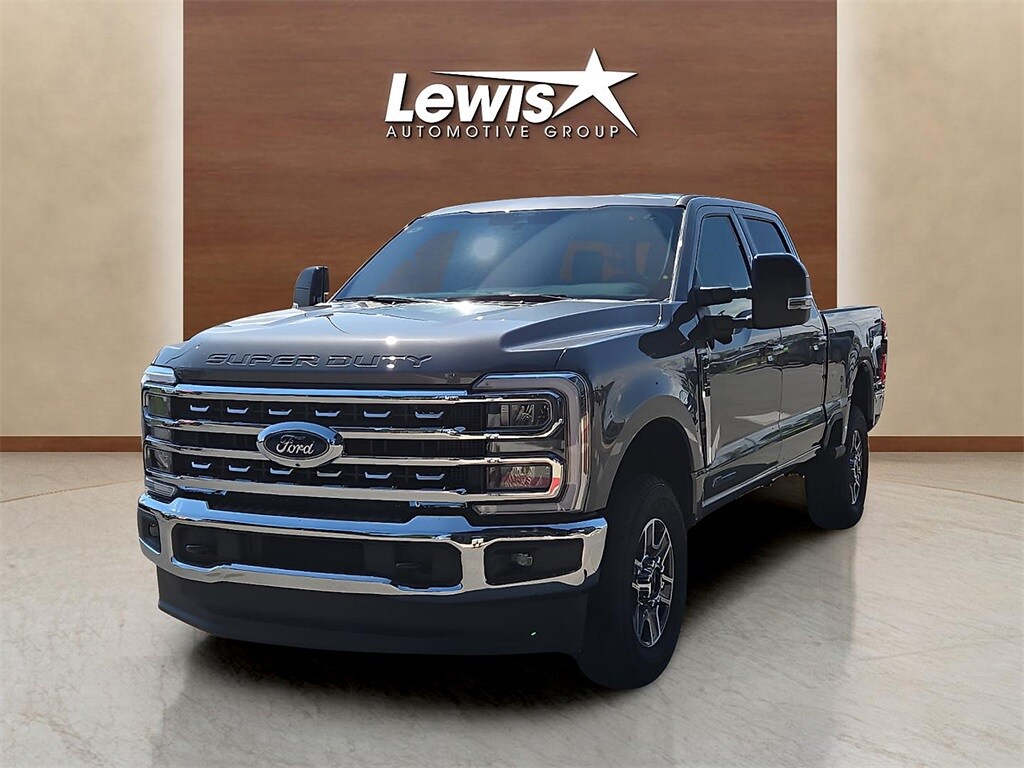 2026 Ford F-250 Lariat photo 2