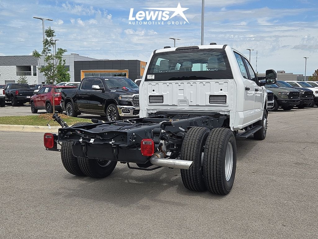 New 2026 Ford F-350SD XL Truck Crew Cab