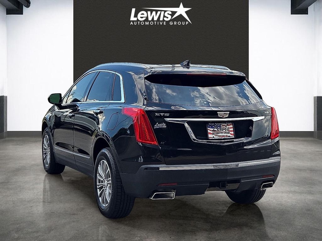 Used 2017 Cadillac XT5 Luxury SUV