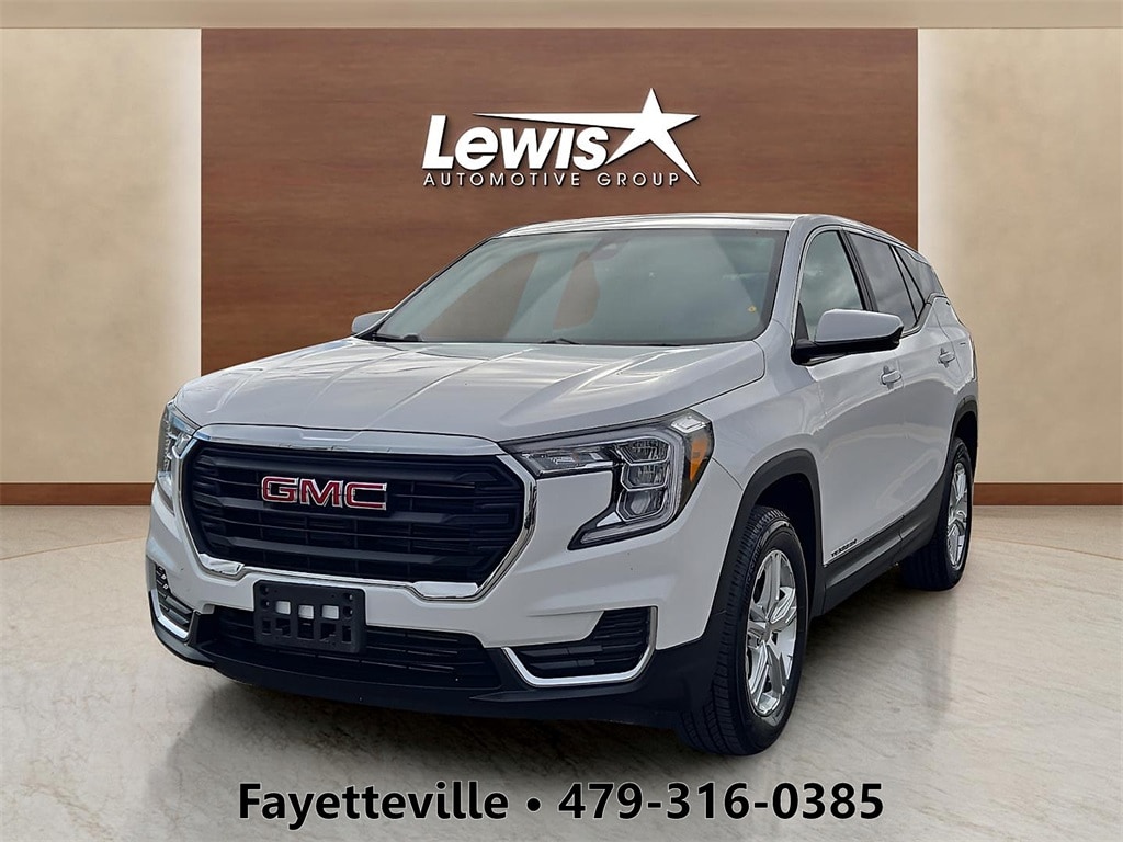 2024 GMC Terrain SLE's photo