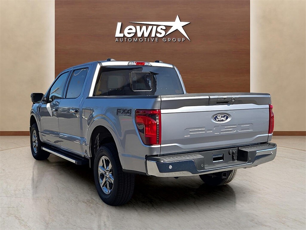 2025 Ford F-150 XLT photo 4