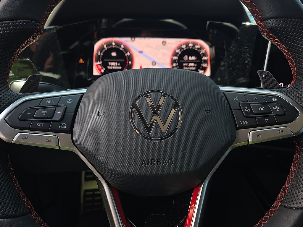 2025 Volkswagen Golf GTI SE - Photo 19